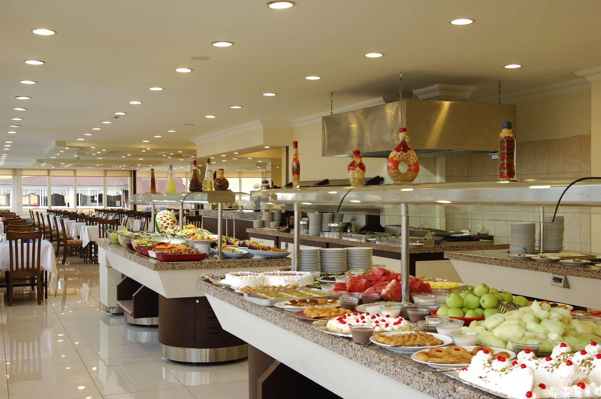 Aska Kleopatra Beste Hotel Аланя Екстериор снимка